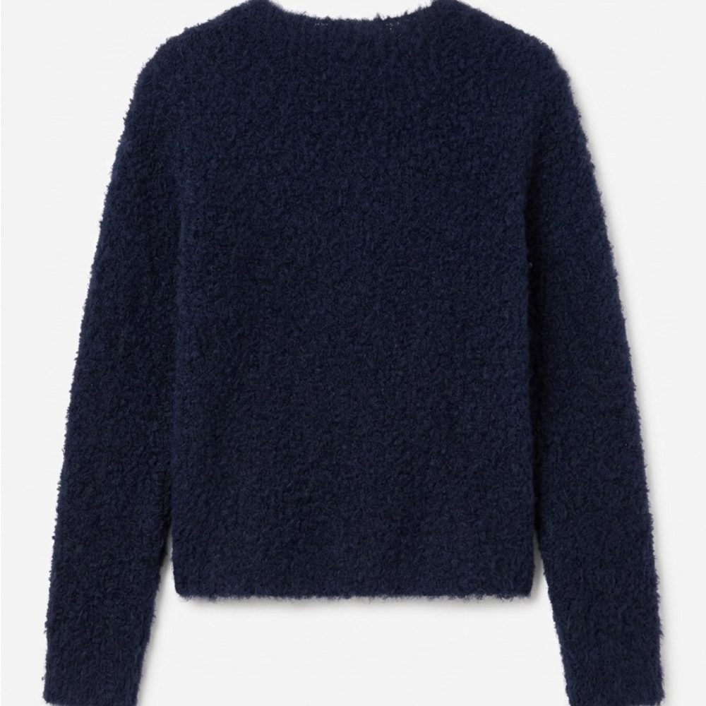 Women's Navy Fuzzy Crewneck Sweater

NEW WITHOUT TAGS